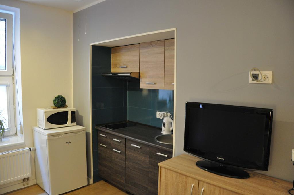 Studio Double Bed
